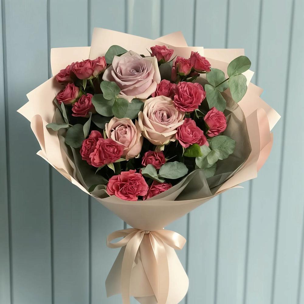 Букет цветов из: Гвоздики и Розы в Лысьве