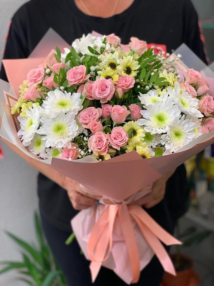 Букет цветов из: Розы и Хризантемы в Лысьве