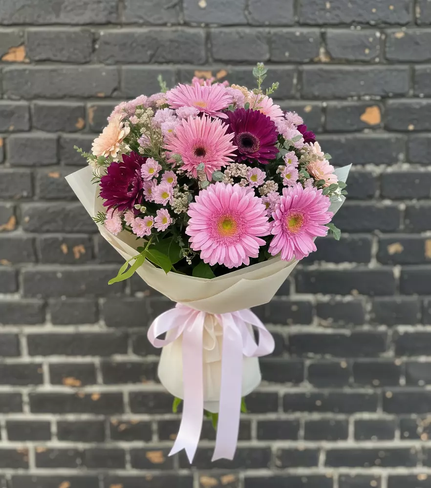 Букет цветов из: Герберы и Хризантемы в Лысьве