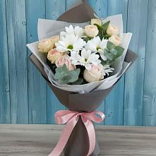 Букет цветов из:  Хризантемы и Розы в Лысьве