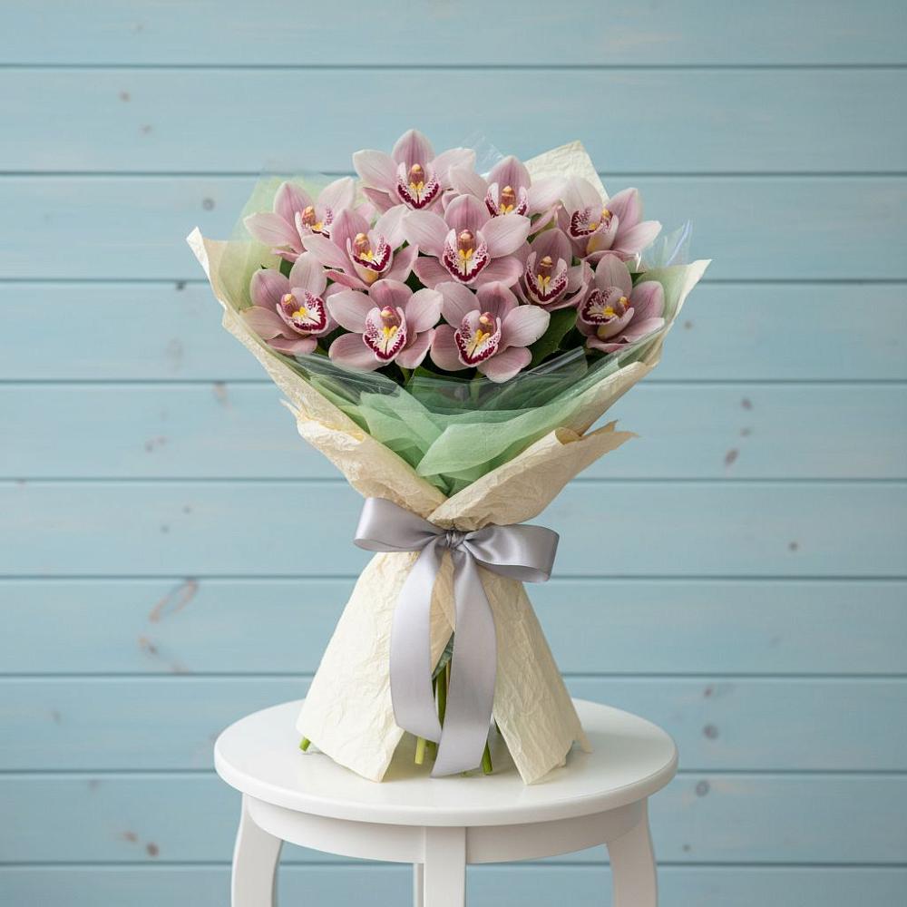 Букет цветов из: Орхидеи и Розы в Лысьве