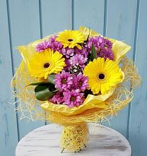 Букет цветов из:  Хризантемы и Герберы в Лысьве