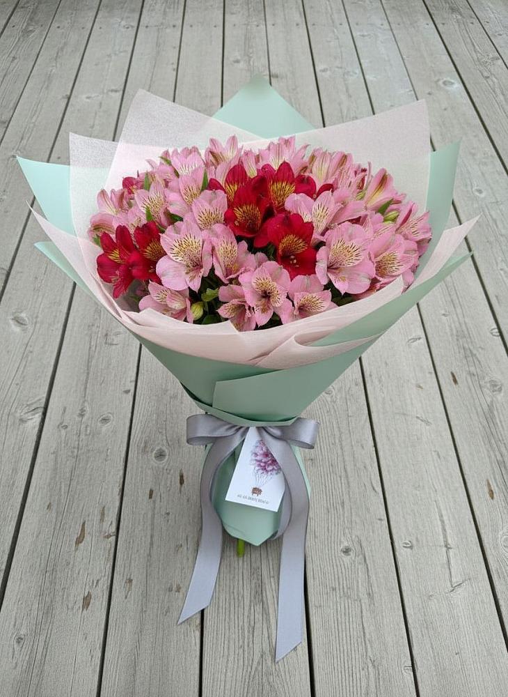 Букет цветов из: Альстромерии в Лысьве