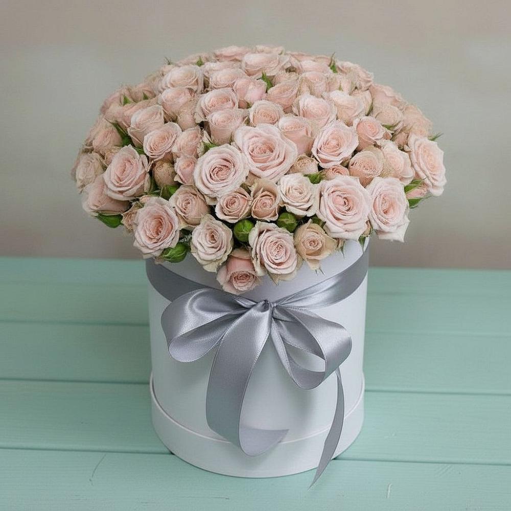 Цветочная композиция из Розы в шляпной коробке в Лысьве